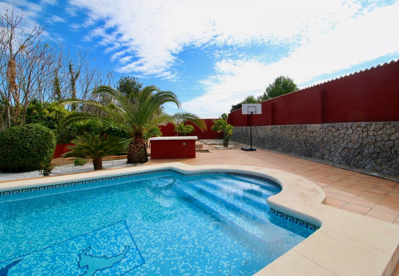 Villa en Denia - Impresionante Finca La Plana con wifi, aire acondicionado y piscina.