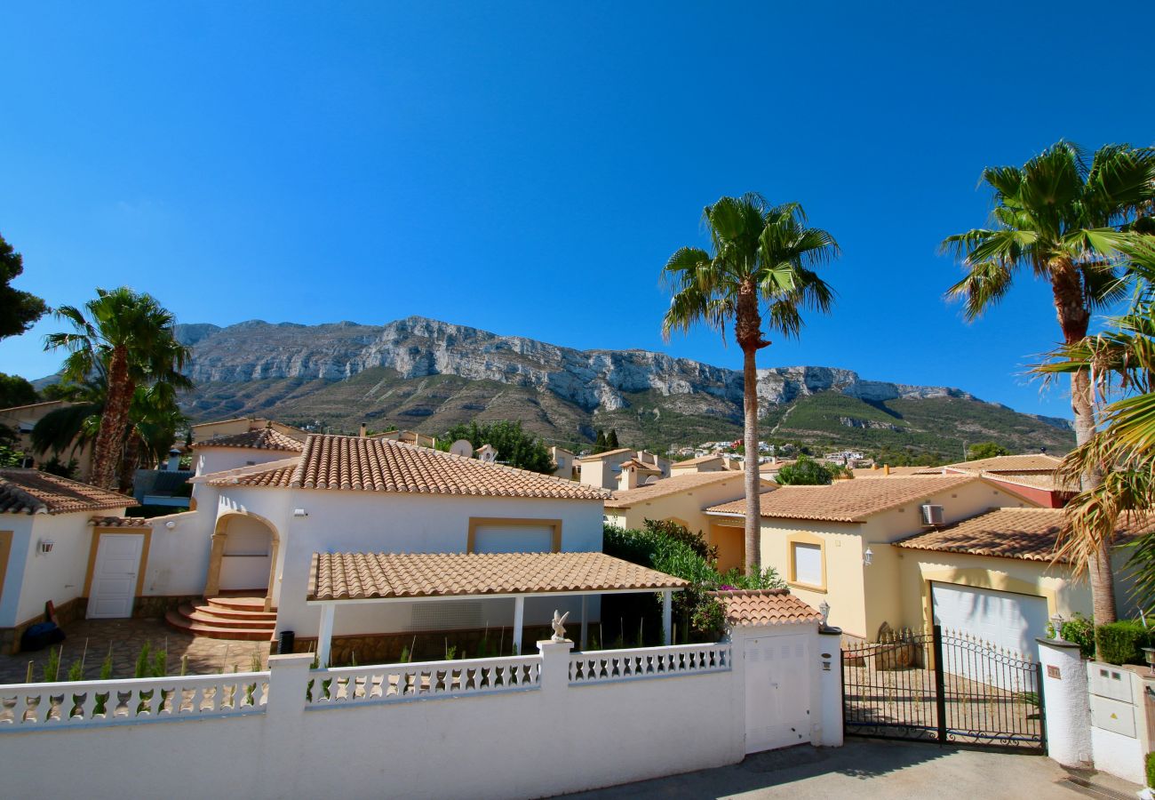 Villa en Denia - Villa con piscina y wifi gratis Alqueria PL 4 Pers