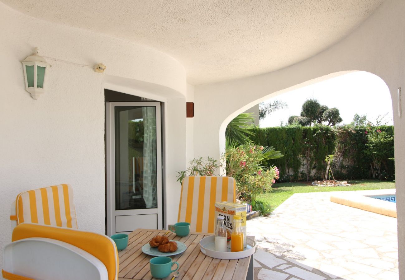 Villa en Denia - Villa con piscina y wifi gratis Alqueria PL 4 Pers