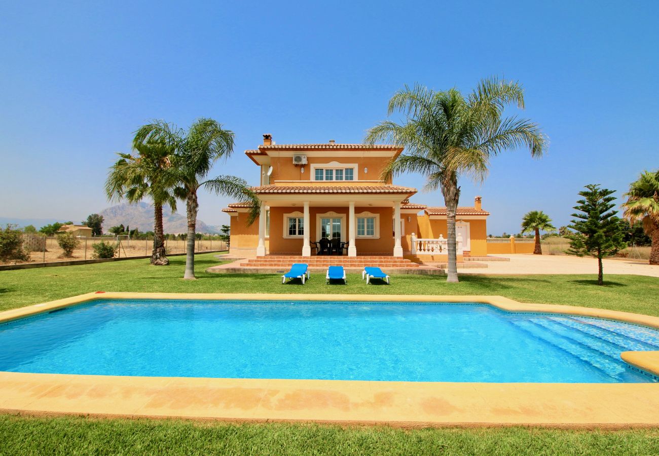 Villa en Denia - Tranquila Villa con wifi y aire acondicionado Finca Las Ranas