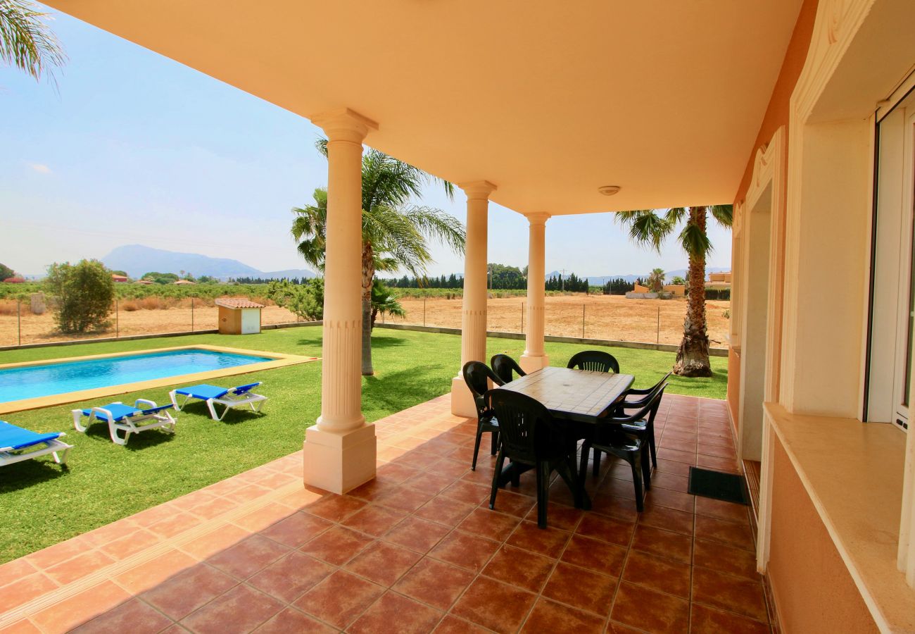 Villa en Denia - Tranquila Villa con wifi y aire acondicionado Finca Las Ranas