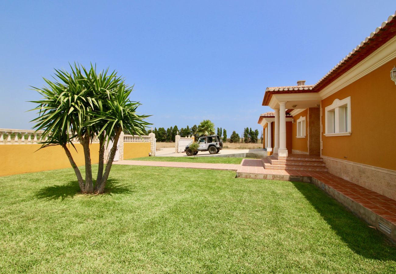 Villa en Denia - Tranquila Villa con wifi y aire acondicionado Finca Las Ranas