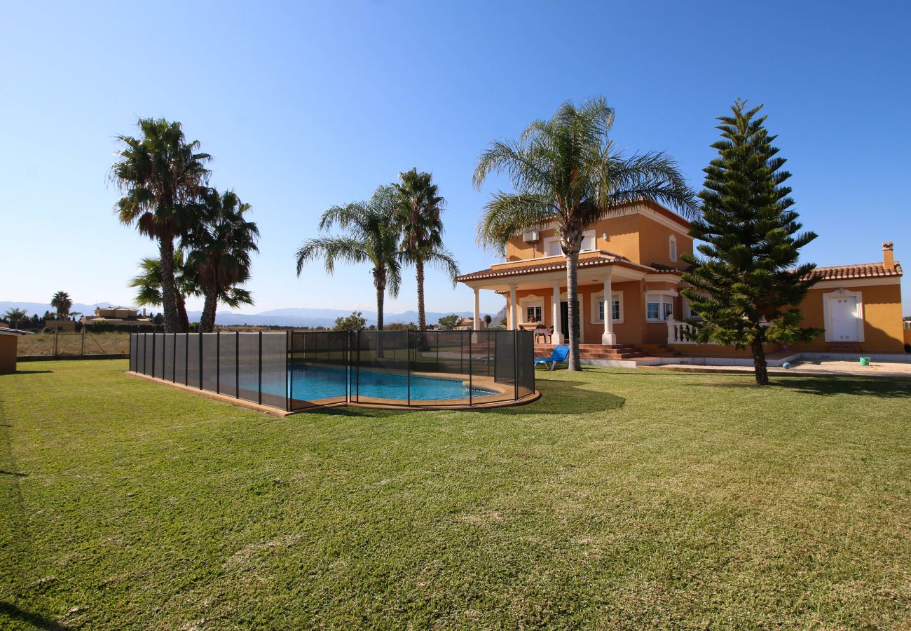 Villa en Denia - Tranquila Villa con wifi y aire acondicionado Finca Las Ranas