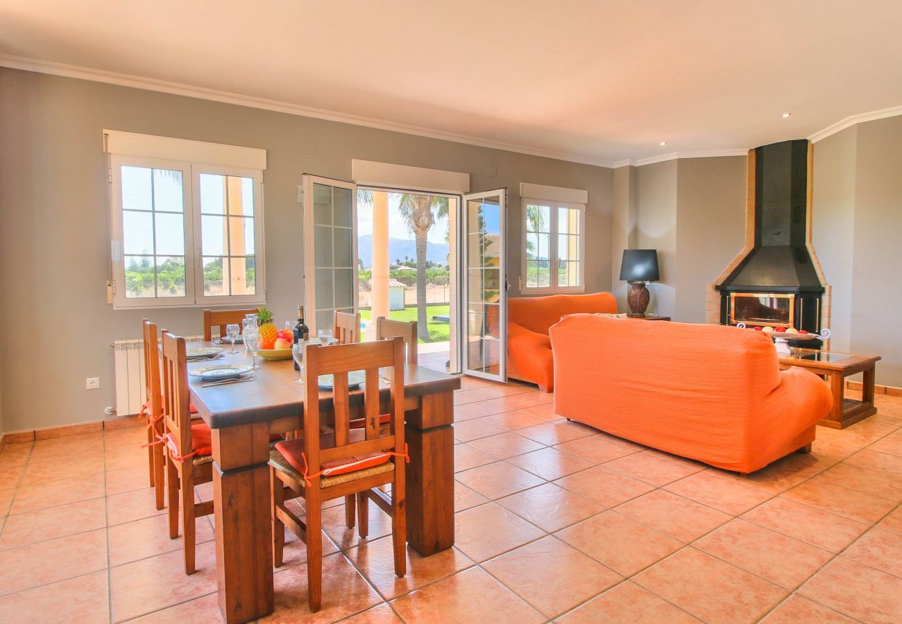 Villa en Denia - Tranquila Villa con wifi y aire acondicionado Finca Las Ranas