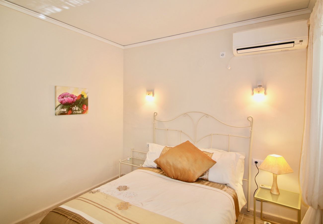 Villa en Denia - Villa con vistas al mar, aire acondicionado y piscina Marquesa CaMar 6 personas