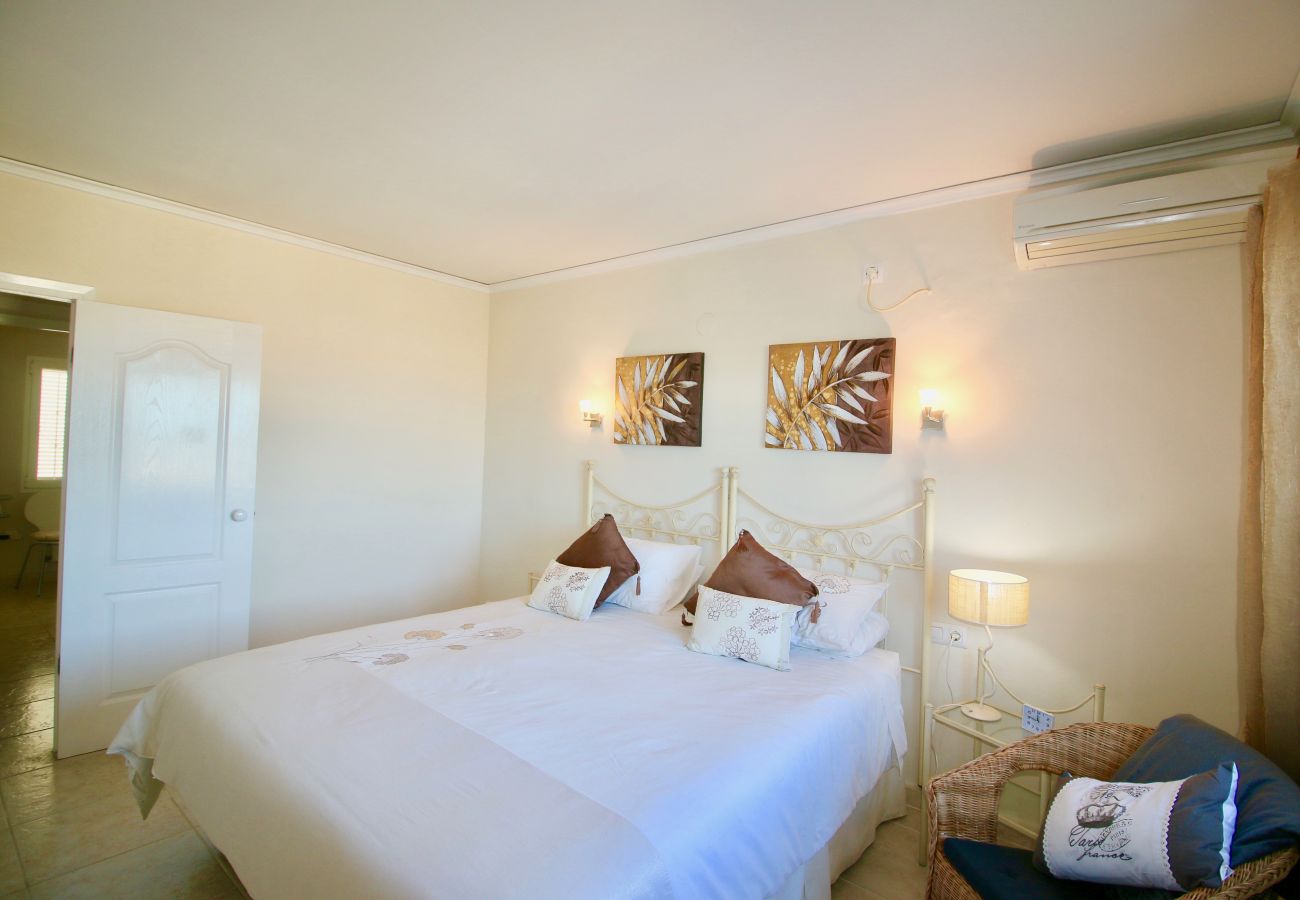 Villa en Denia - Villa con vistas al mar, aire acondicionado y piscina Marquesa CaMar 6 personas