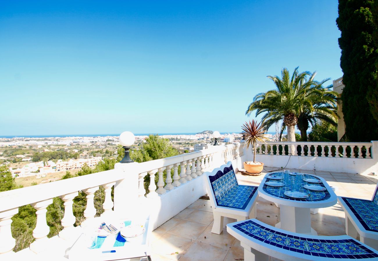 Villa en Denia - Villa con vistas al mar, aire acondicionado y piscina Marquesa CaMar 6 personas