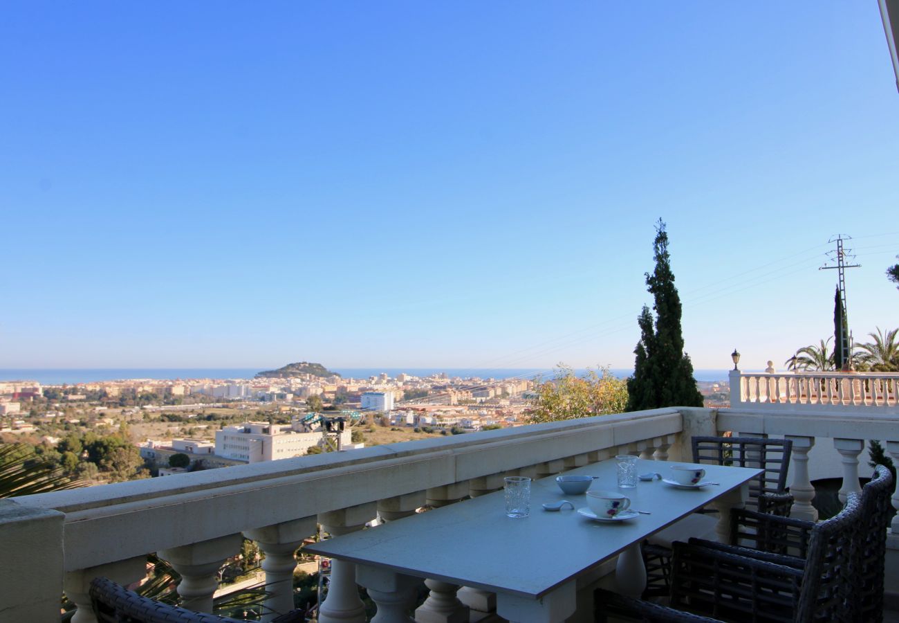 Villa en Denia - Villa con vistas al mar, aire acondicionado y piscina Marquesa CaMar 6 personas