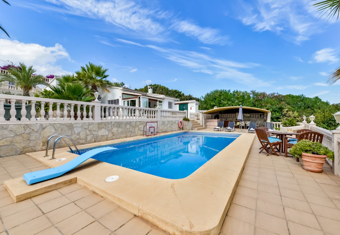 Villa en Benissa - GARROFER,villa en Benissa para 4 pax con piscina privada y vistas al mar. wifi gratuita