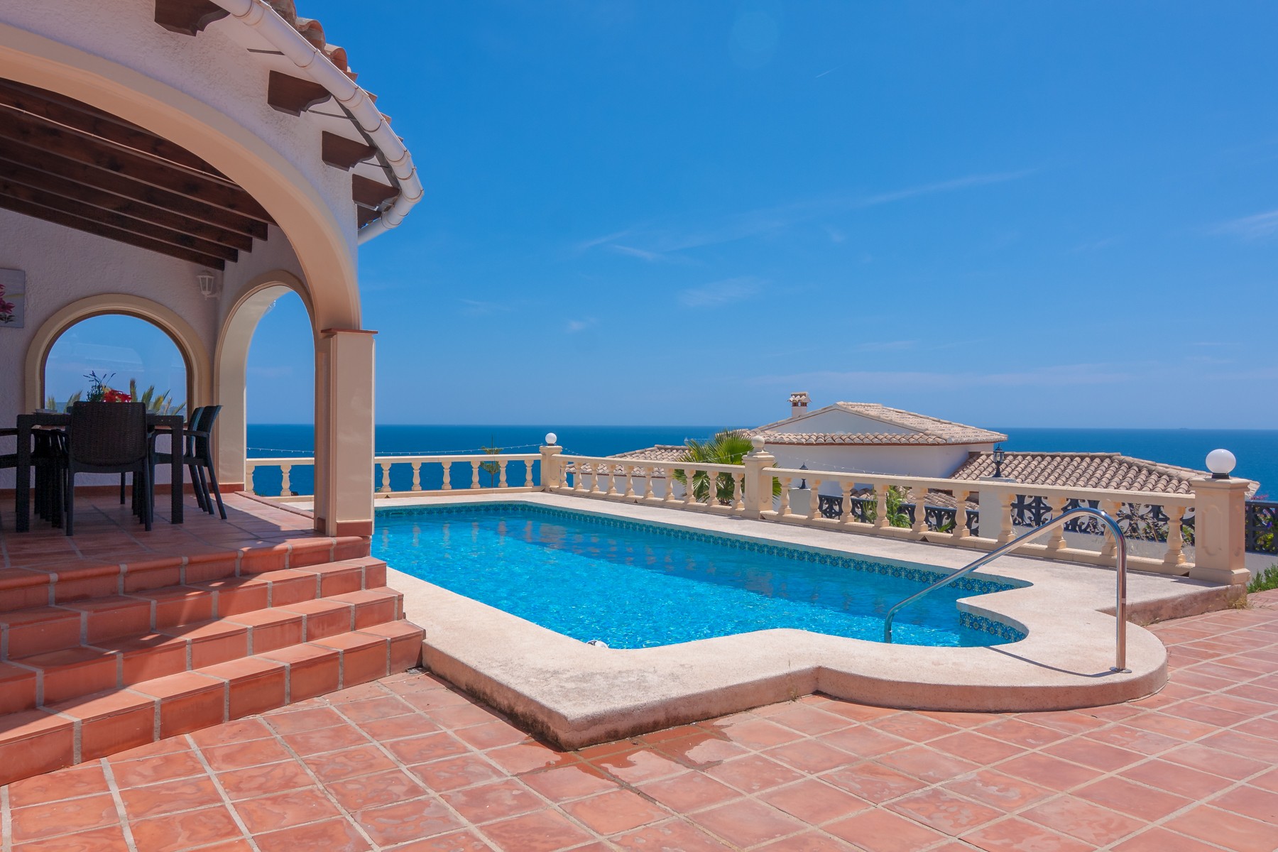 PENELOPE, villa con vistas al mar en Basetes para 6 pax. wifi gratis
