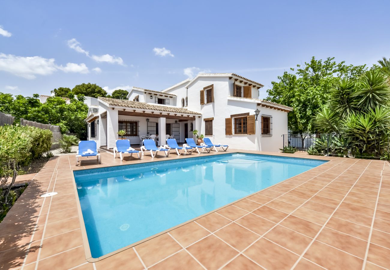 Villa en Moraira - Alquiler de villa en Moraira ANDURINA, para 10 pax junto al mar y piscina privada