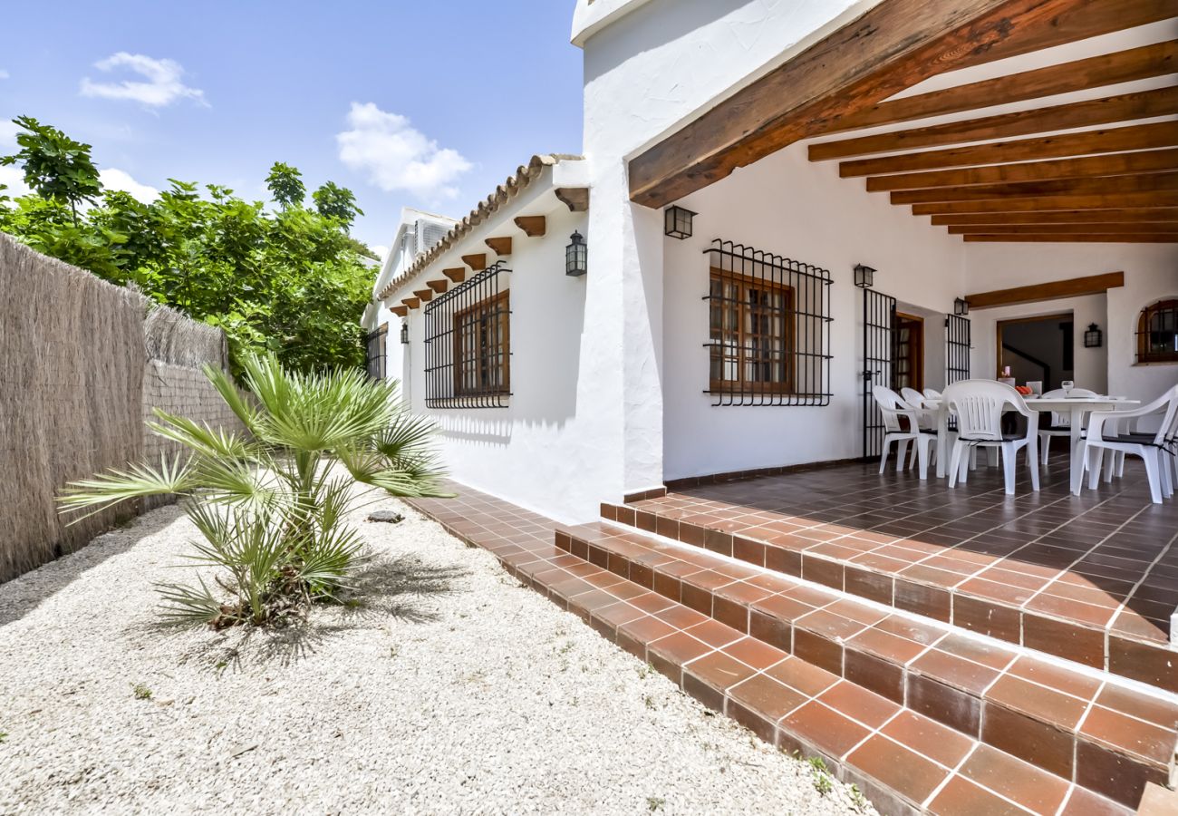 Villa en Moraira - Alquiler de villa en Moraira ANDURINA, para 10 pax junto al mar y piscina privada