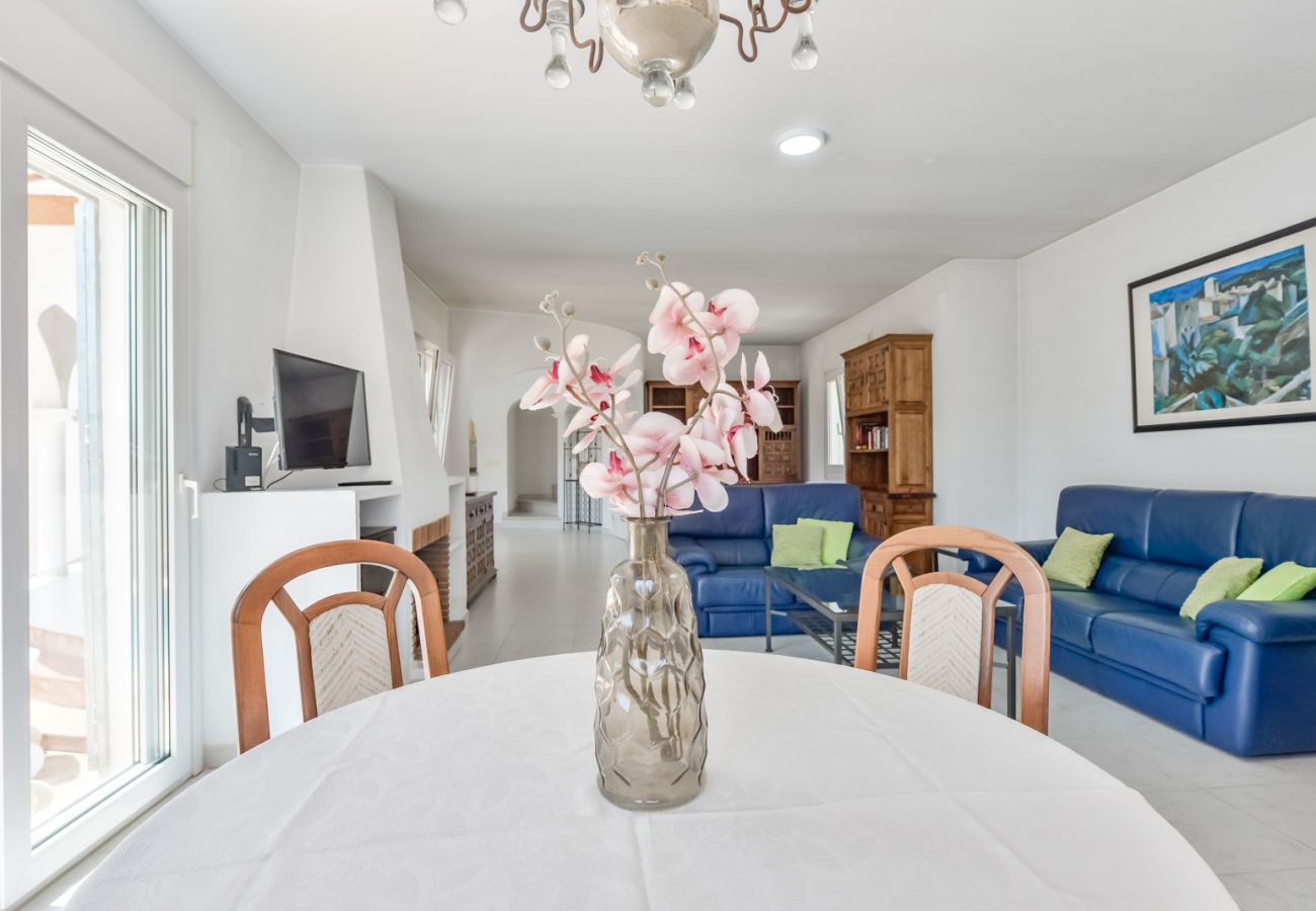 Villa en Moraira - SEBASTIAN,villa para 4 pax en Moraira y piscina privada. wifi gratis