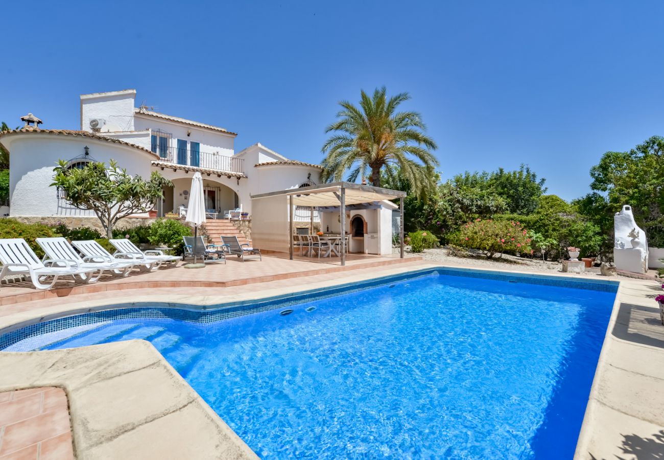 Villa en Moraira - PURA VIDA,villa en Moraira para 7 pax con piscina privada y wifi gratis