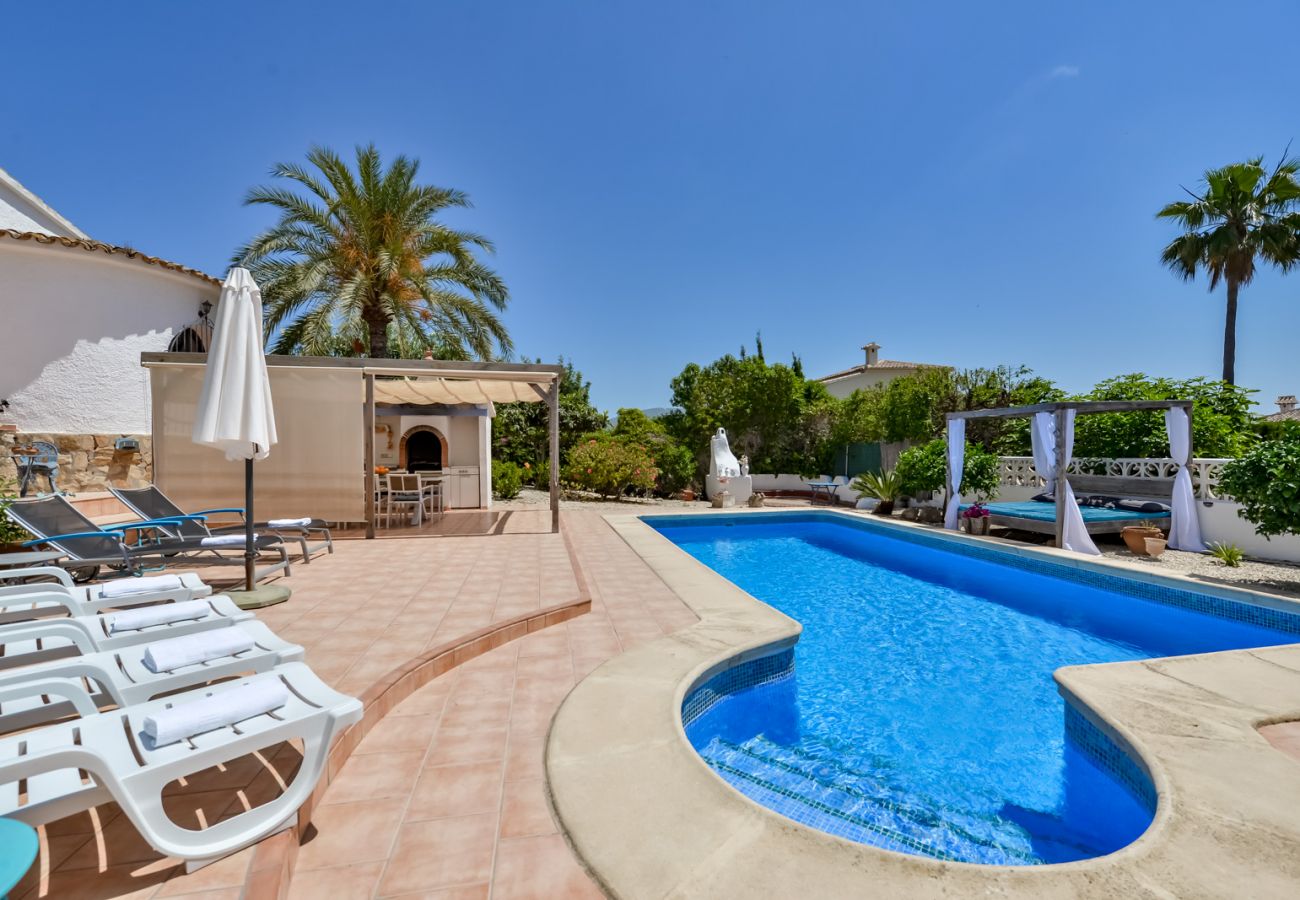 Villa en Moraira - PURA VIDA,villa en Moraira para 7 pax con piscina privada y wifi gratis