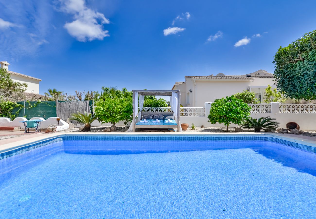 Villa en Moraira - PURA VIDA,villa en Moraira para 7 pax con piscina privada y wifi gratis