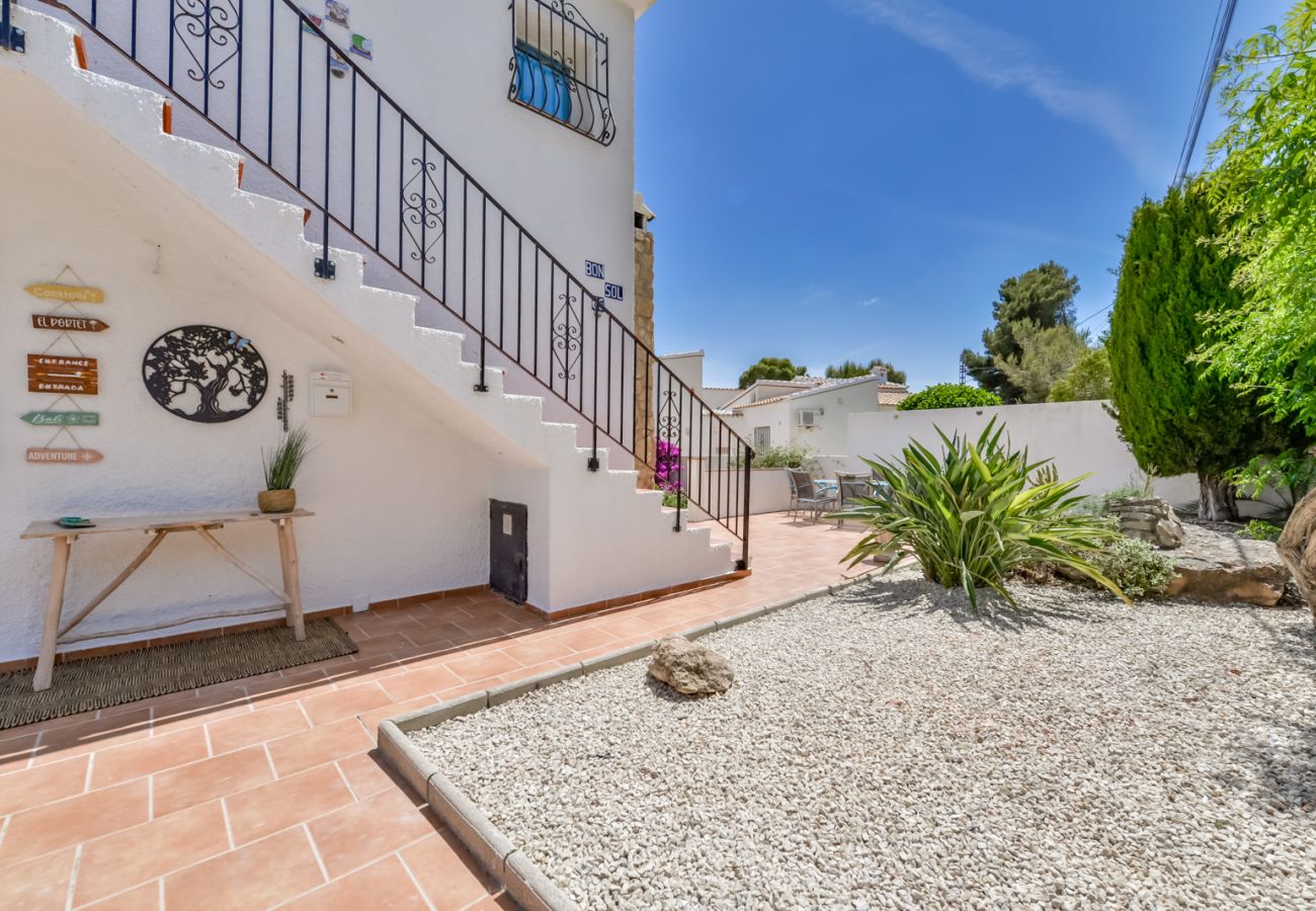 Villa en Moraira - PURA VIDA,villa en Moraira para 7 pax con piscina privada y wifi gratis