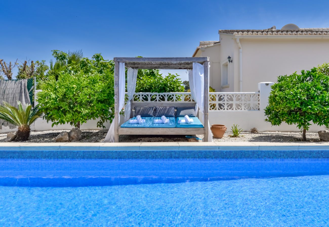 Villa en Moraira - PURA VIDA,villa en Moraira para 7 pax con piscina privada y wifi gratis