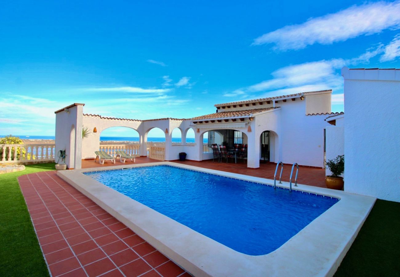 Villa en Pego - Bonita Villa con jardín y piscina Monte Pego SK