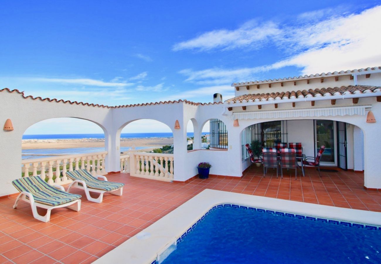 Villa en Pego - Bonita Villa con jardín y piscina Monte Pego SK