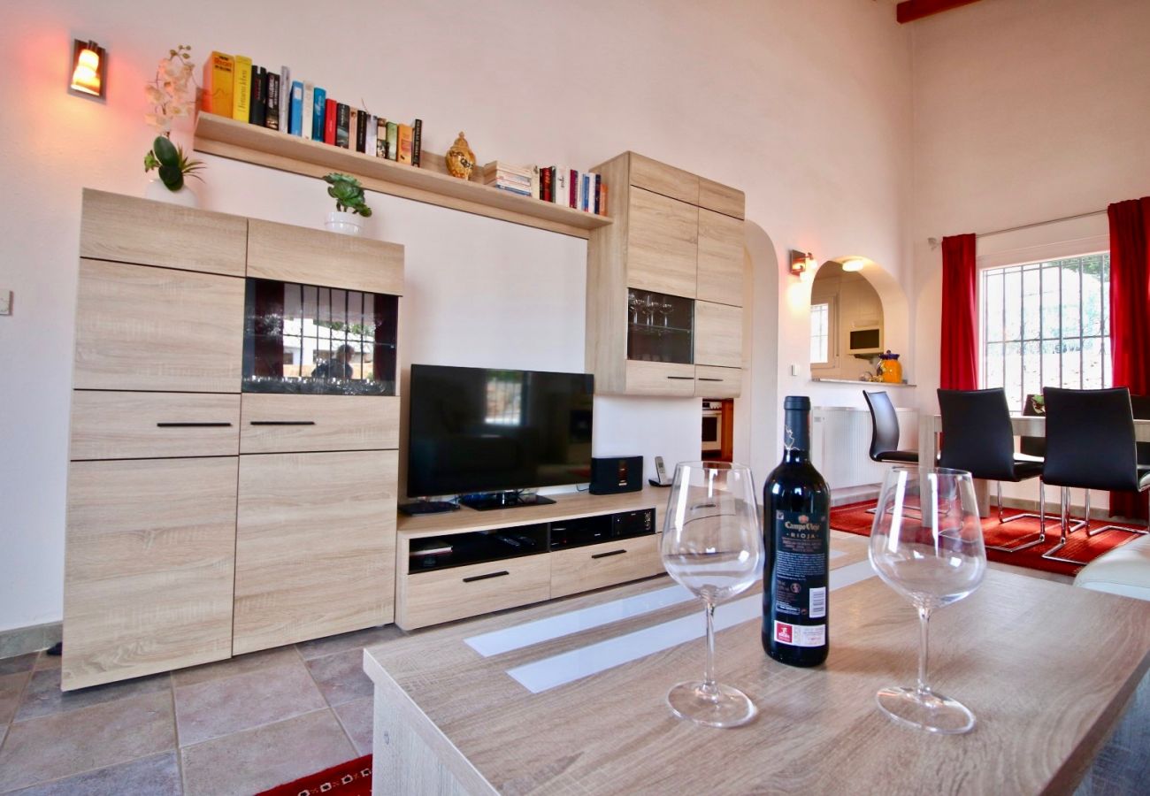 Villa en Pego - Bonita Villa con jardín y piscina Monte Pego SK