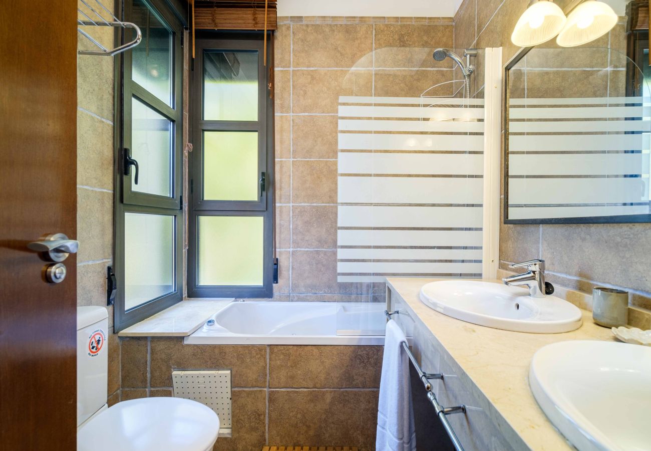 Villa en Javea / Xàbia - Villa Abaesko, con Jardín y Piscina Privada
