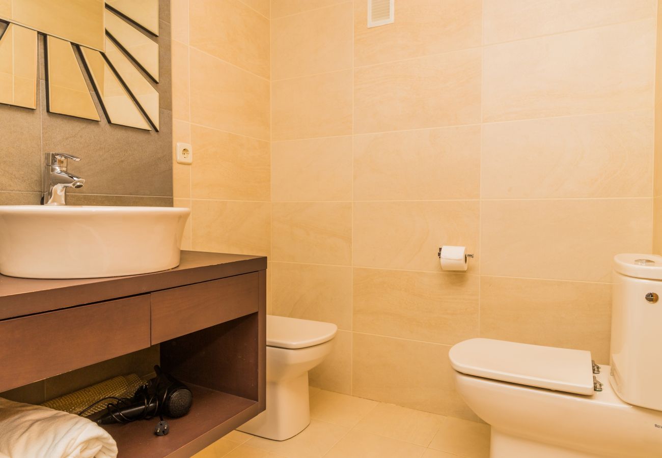Apartamento en Javea / Xàbia - Golden Gardens Apartment Javea Arenal, Terraza, AACC, Wifi y a solo 600m de la Playa 