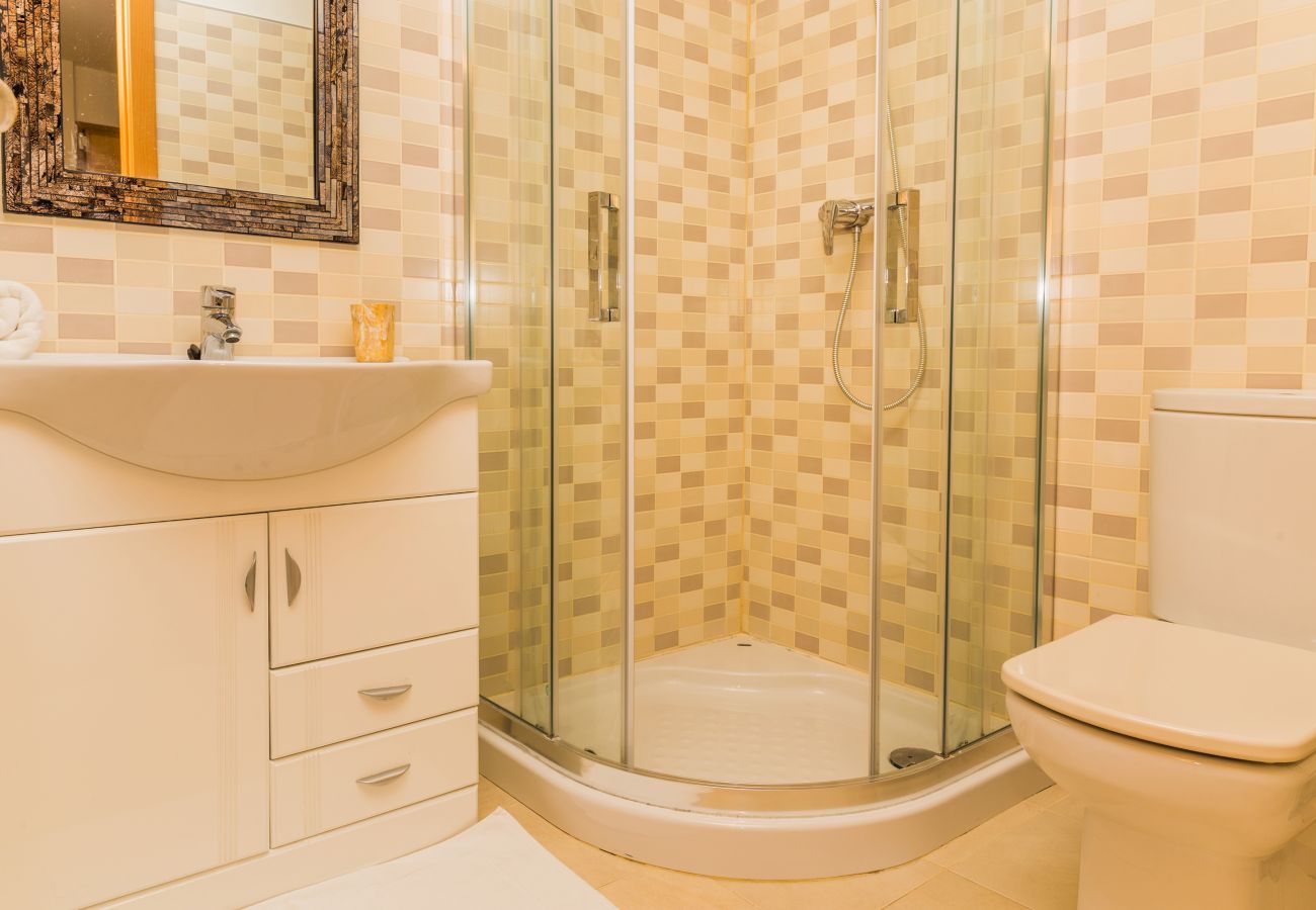 Apartamento en Javea / Xàbia - Golden Gardens Apartment Javea Arenal, Terraza, AACC, Wifi y a solo 600m de la Playa 