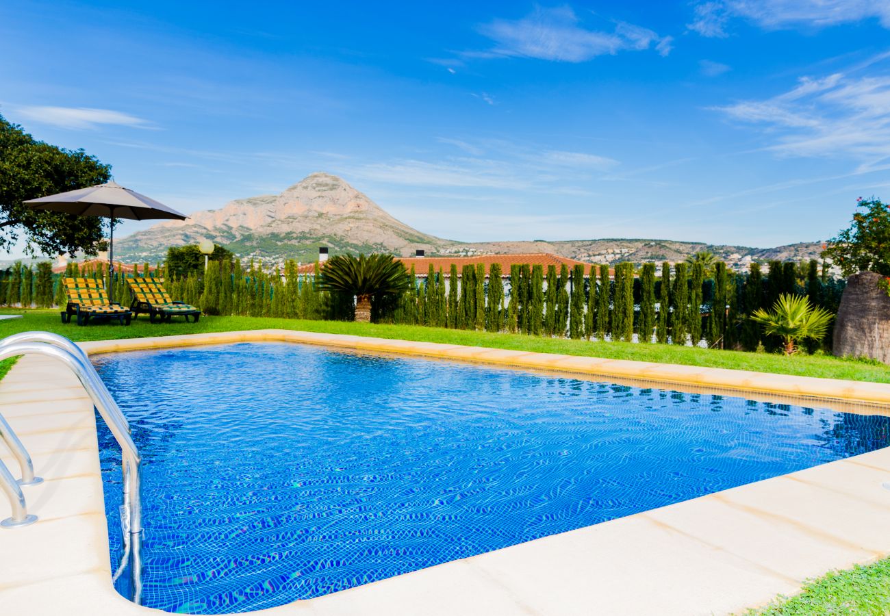 Villa en Javea / Xàbia - Villa Garden Javea, con Piscina y Parking Privado