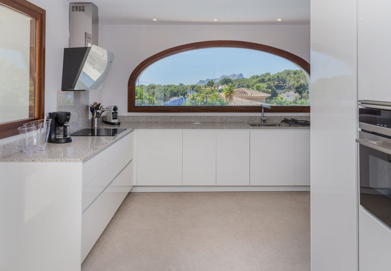 Villa en Benissa - Villa Castillo Benissa, con Piscina Privada y Vistas al Mar