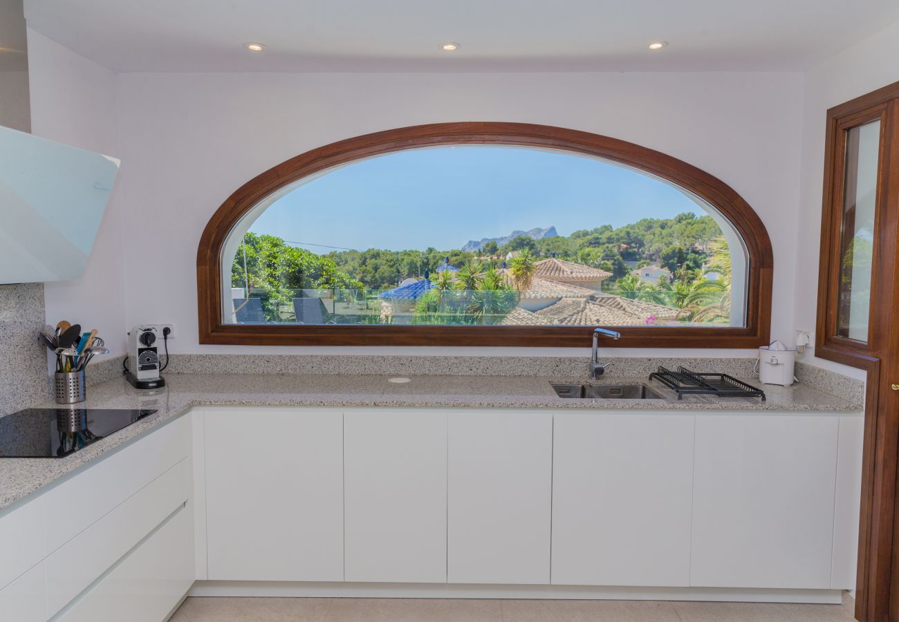 Villa en Benissa - Villa Castillo Benissa, con Piscina Privada y Vistas al Mar