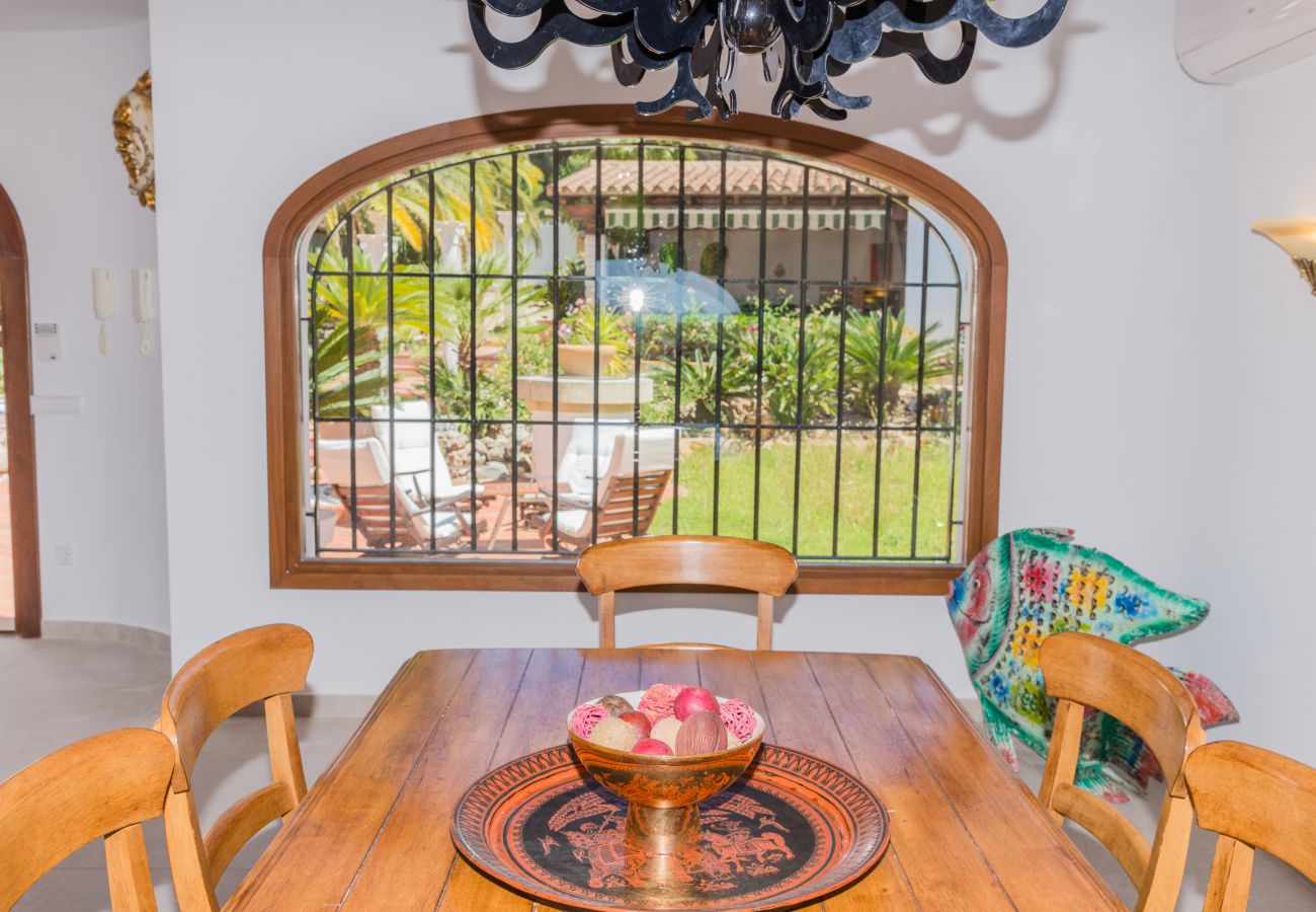 Villa en Benissa - Villa Castillo Benissa, con Piscina Privada y Vistas al Mar