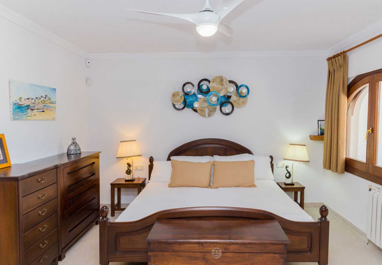 Villa en Benissa - Villa Castillo Benissa, con Piscina Privada y Vistas al Mar