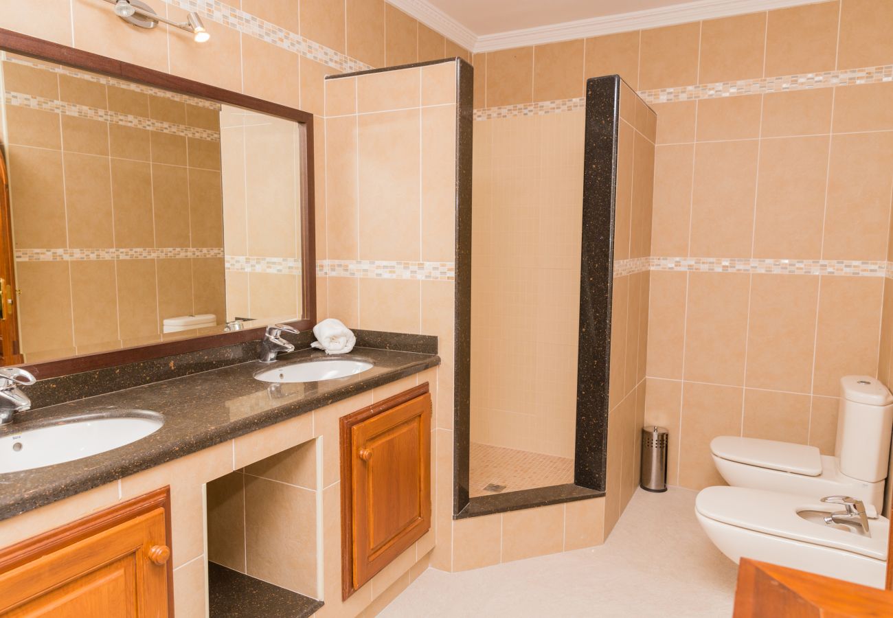 Villa en Benissa - Villa Castillo Benissa, con Piscina Privada y Vistas al Mar
