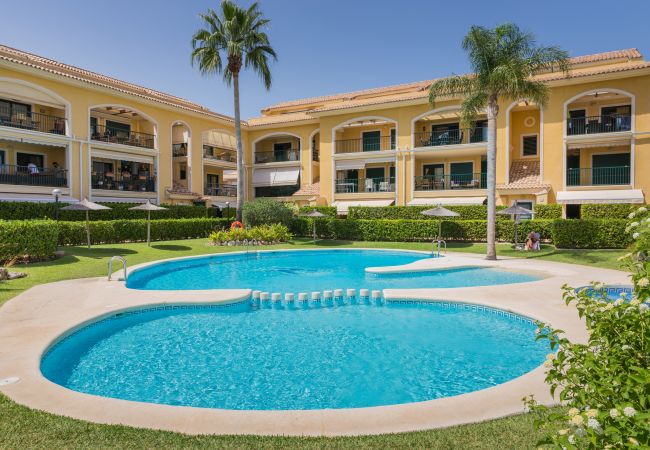 Apartamento en Javea / Xàbia -  Luz de Javea I Apartment, Estiloso con AC, Wifi, Terraza y Piscina