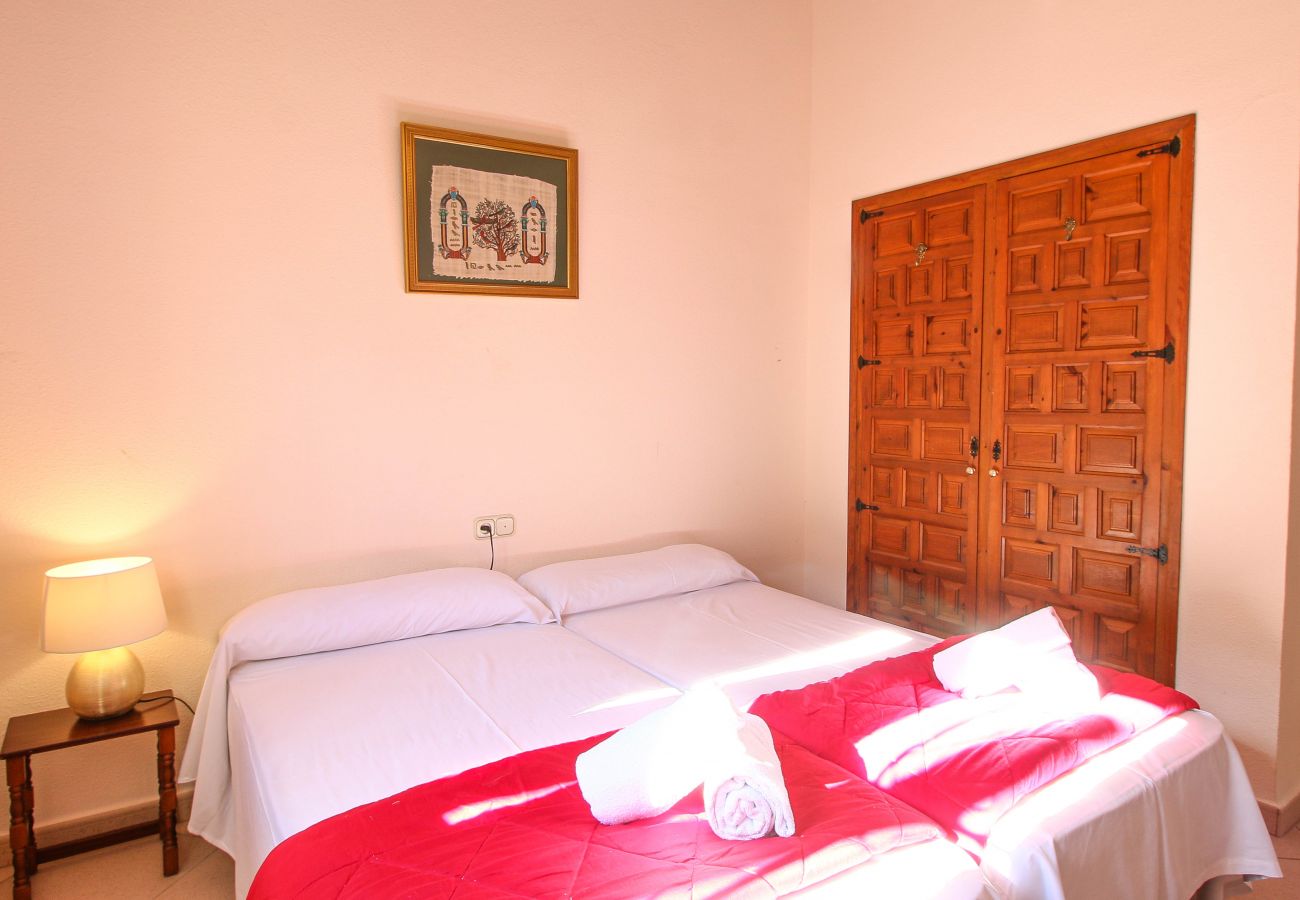 Villa en Denia - Preciosa Villa con vistas para 8 personas Tosal Gros EH