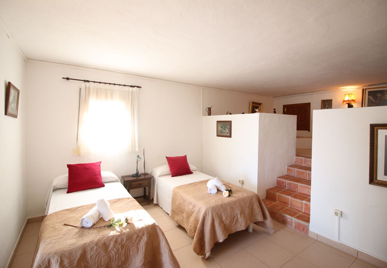 Villa en Denia - Preciosa Villa con vistas para 8 personas Tosal Gros EH