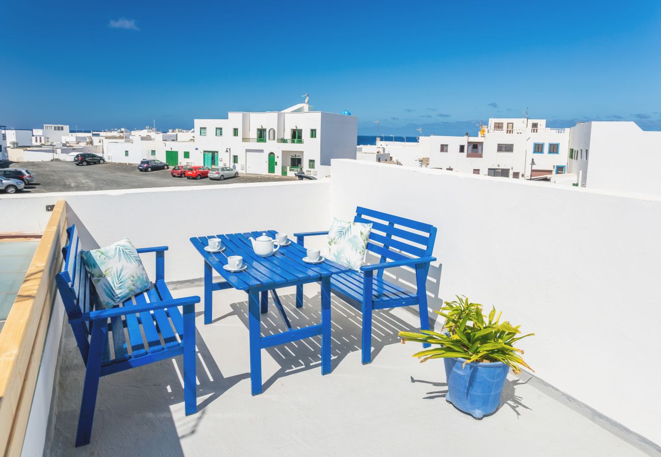 Casa en El Golfo - El Golfo Beach House, a solo 100 metros del mar 