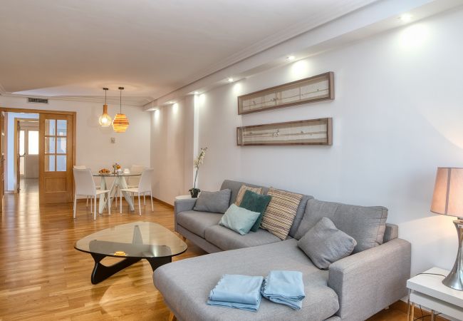 Apartamento en Arrecife - casa Victoria-frente a la Playa del Reducto, plaza de garaje,wifi, aire acondicionado