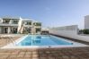 Apartamento en Puerto del Carmen - Suite Cozy-RELAX A 400M DE LA PLAYA Apartamento en Puerto del Carmen - Suite Cozy-RELAX A 400M DE LA PLAYA