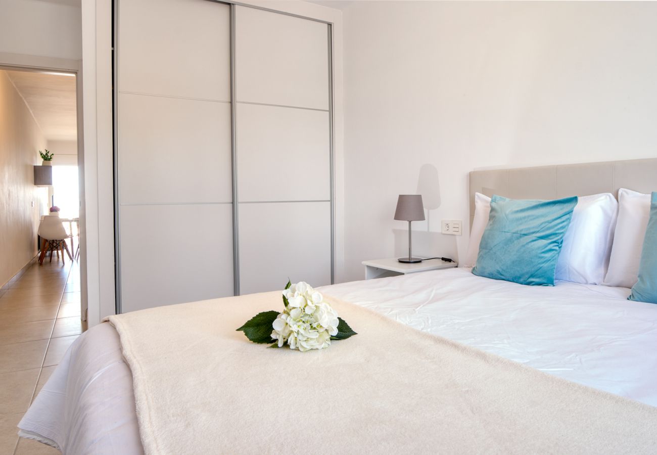 Apartamento en Costa Teguise - Ocean View con terraza vista mar y piscina comunitaria