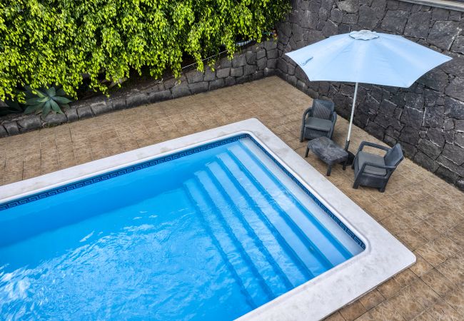 Casa en Tías - Casa vista Paraiso con piscina, vista al oceano, aire acondicionado,