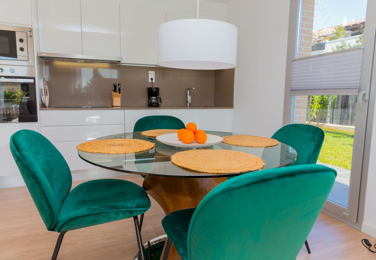 Apartamento en Javea / Xàbia - Paraiso Verde Apartment Javea, con AC, Gran Terraza, Jardín Privado y Piscina Comunitaria