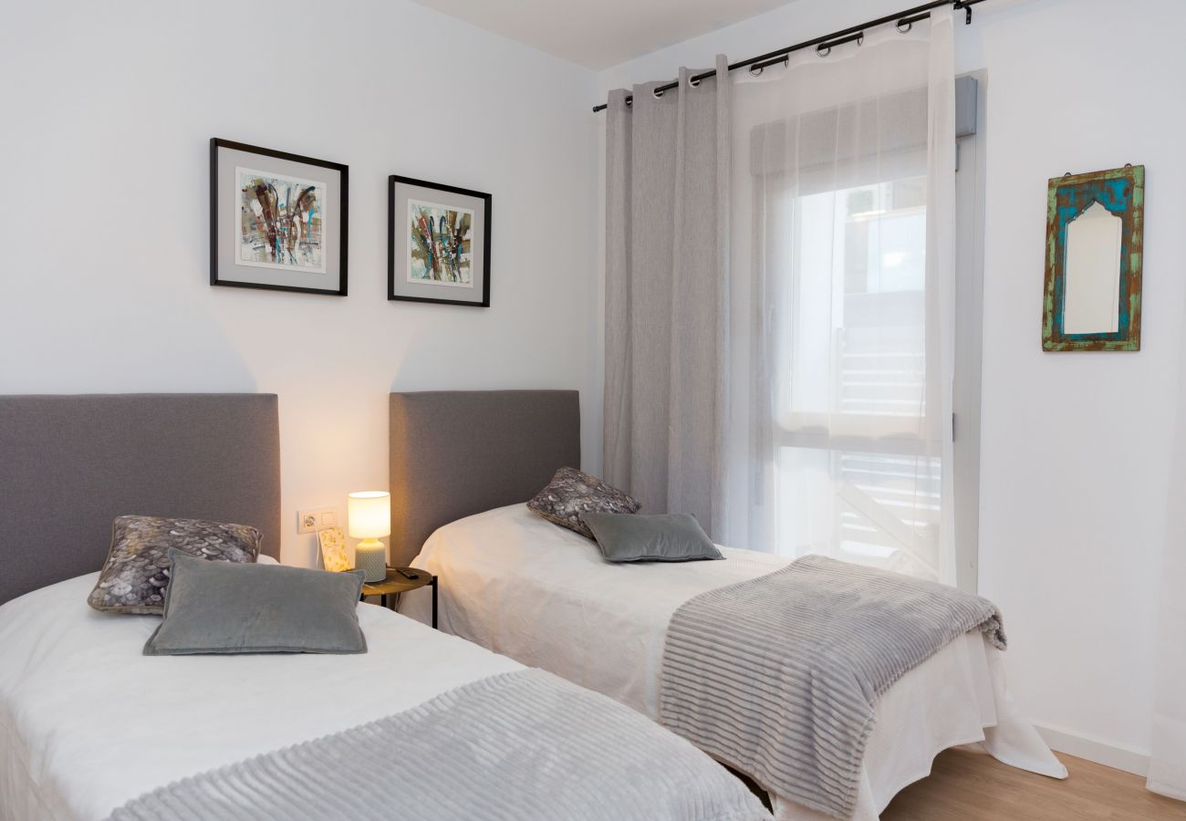 Apartamento en Javea / Xàbia - Paraiso Verde Apartment Javea, con AC, Gran Terraza, Jardín Privado y Piscina Comunitaria