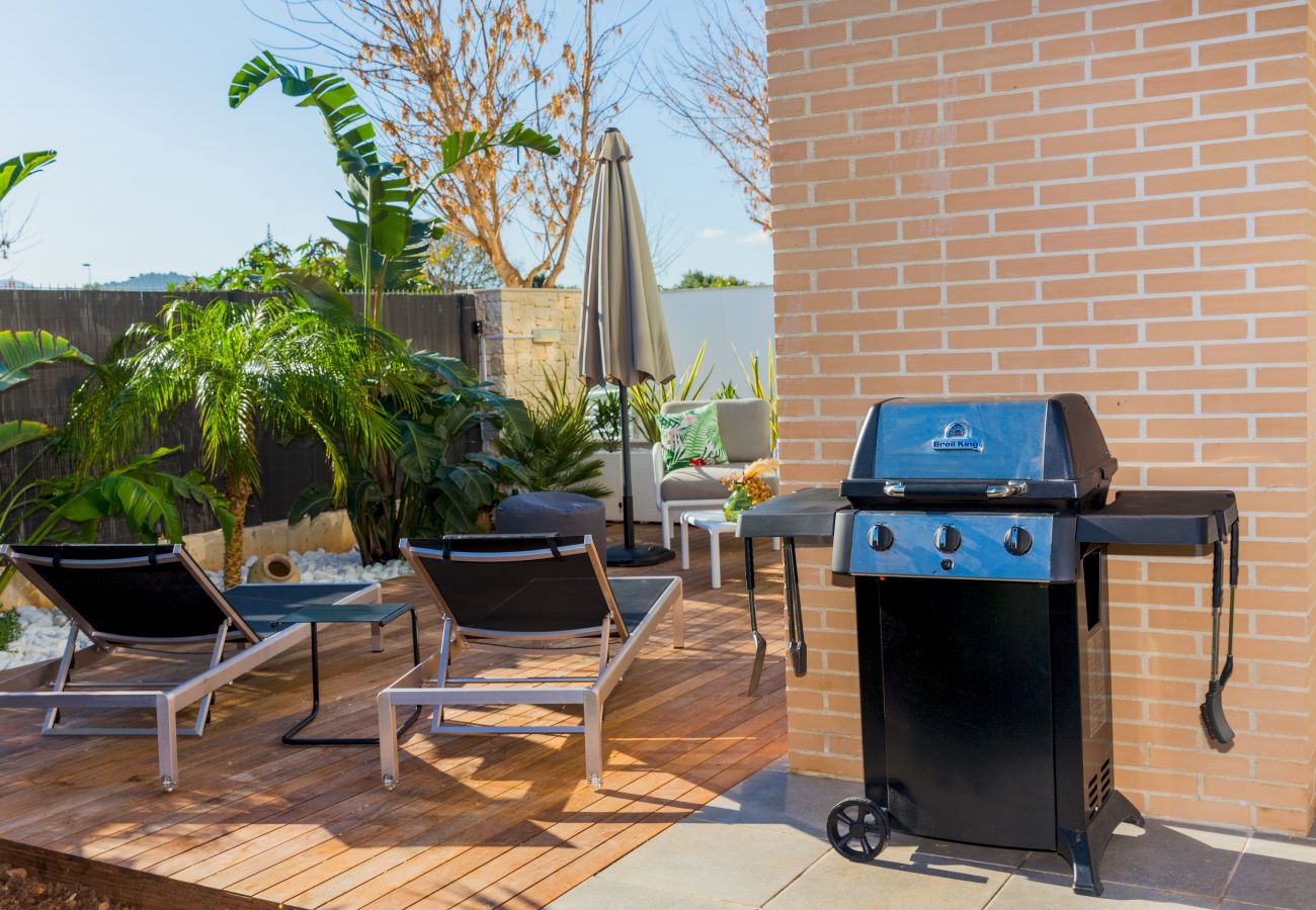 Apartamento en Javea / Xàbia - Paraiso Verde Apartment Javea, con AC, Gran Terraza, Jardín Privado y Piscina Comunitaria