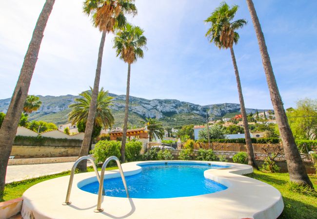 Villa en Denia - Gran villa en el Montgó con piscina