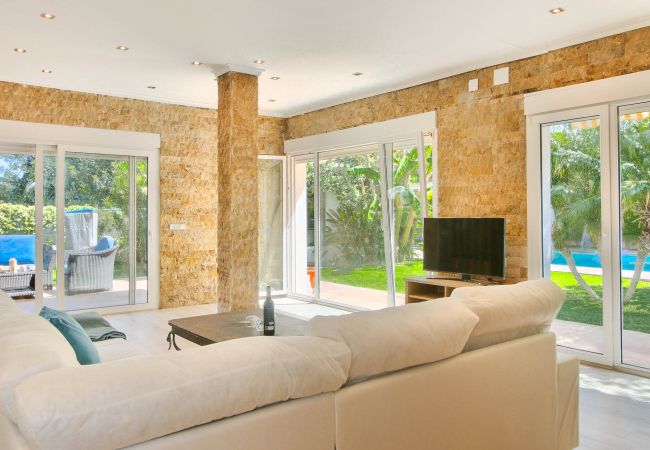 Villa en Denia - Moderna villa en Las Rotas con aire acondicionado