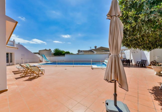 Villa en Moraira - Alquiler de villa en Moraira LOLA,  para 9 pax con piscina privada, ideal familias