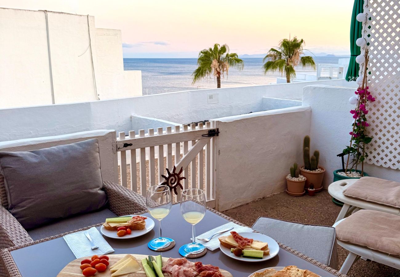 Estudio en Puerto del Carmen - Suite Infinity Ocean - espectacular vista al mar