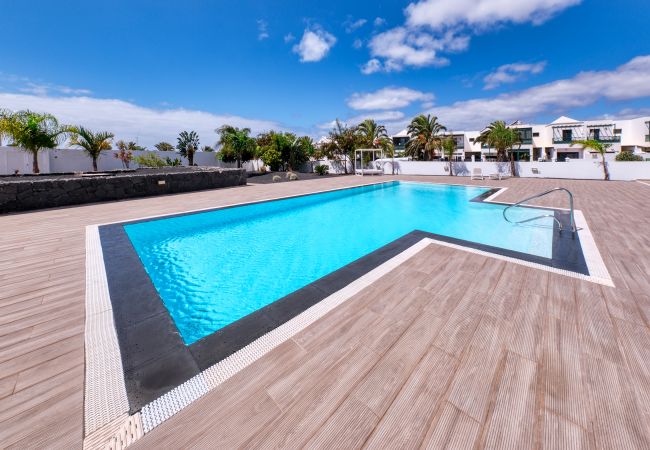 Casa en Costa Teguise - Sun Glow Senator - vista piscina 